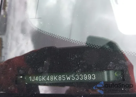 2005 Jeep Liberty Sport z USA, uszkodzony, nr VIN 1J4GK48K85W533993